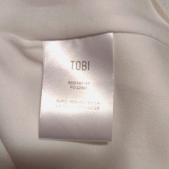 NWOT TOBI Plunging Vee Front Flowy Cream Elastic Waste Dress! (Much Better IRL!) - Picture 5 of 10